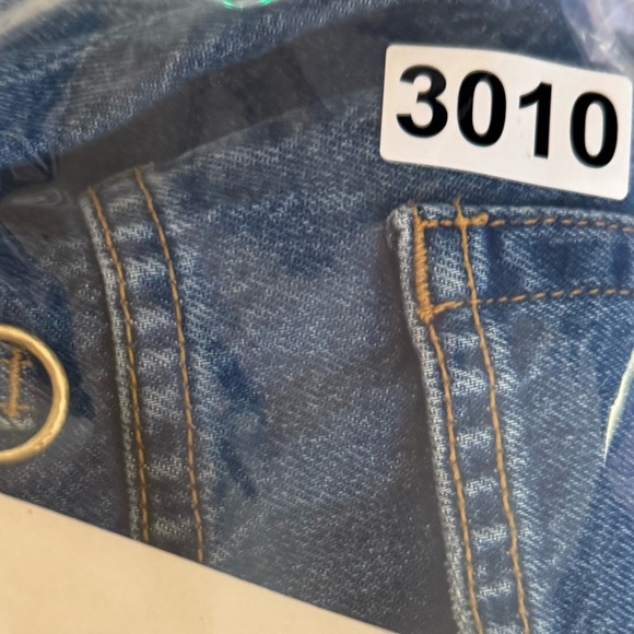 Ulla Johnson The Lou Jeans in Danube Medium Indigo Wash - Picture 8 of 8